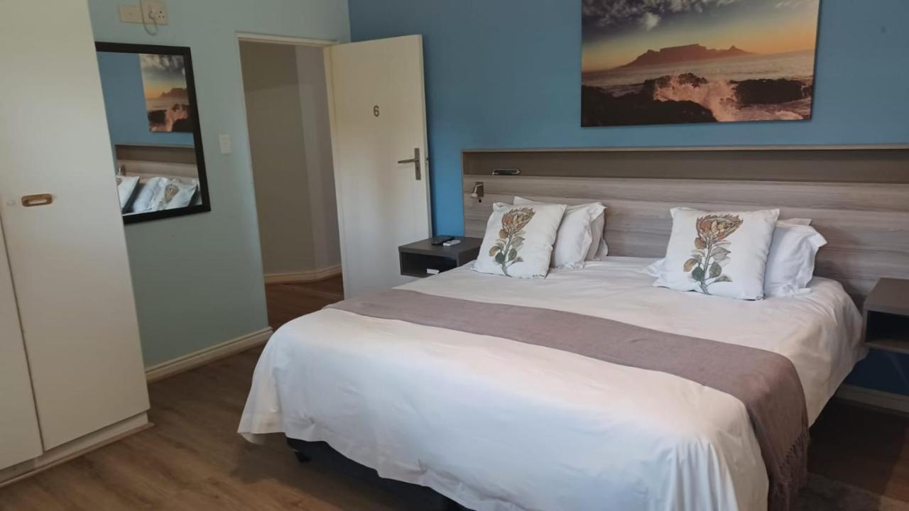 Outeniqua Inn Джордж Екстериор снимка